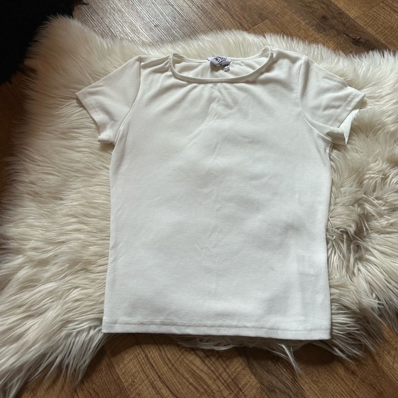 PRINCESS POLLY Classic White Ribbed Top - Picture 3 of 4